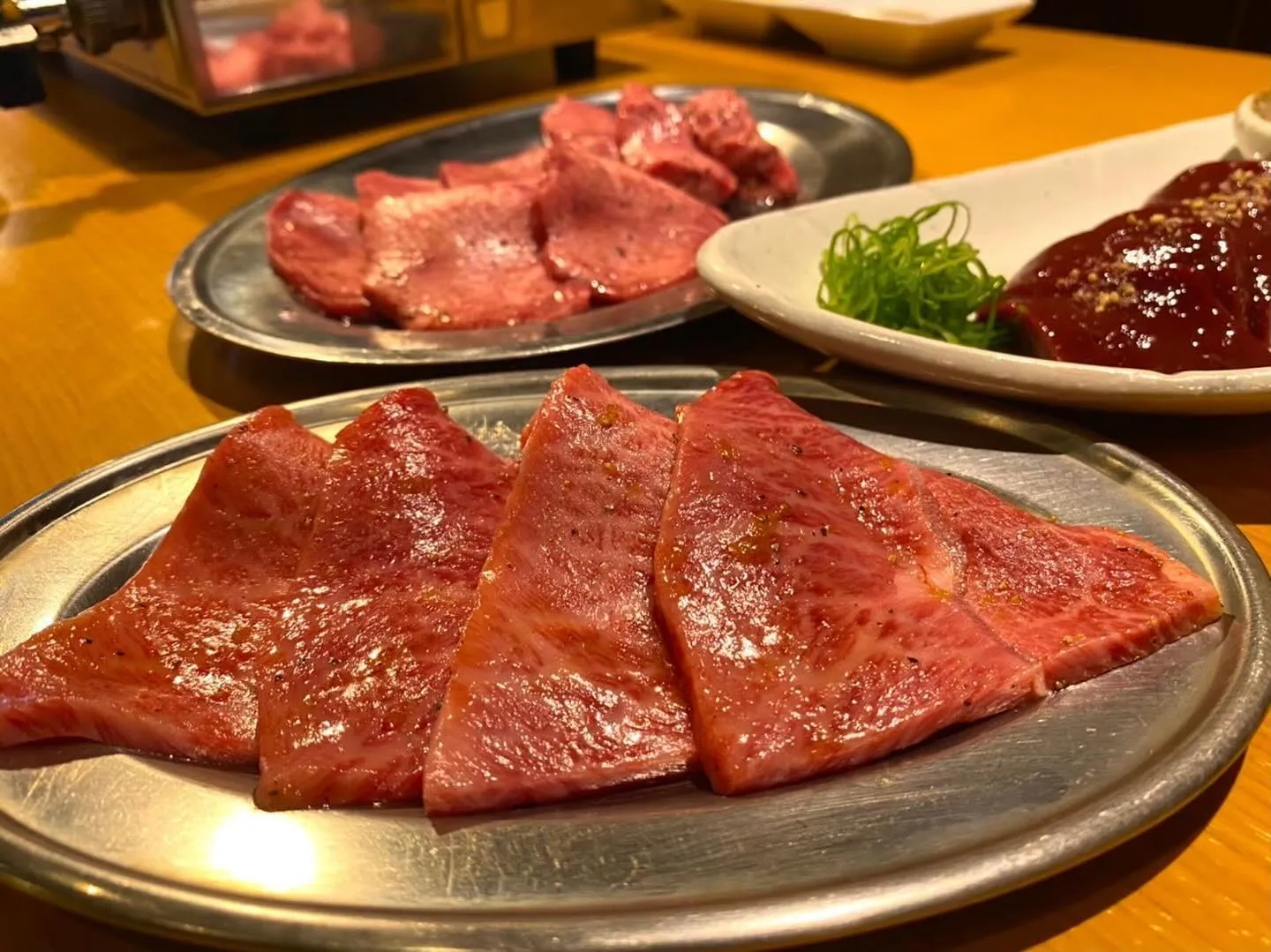 焼肉ホルモンにくろう京橋店です！