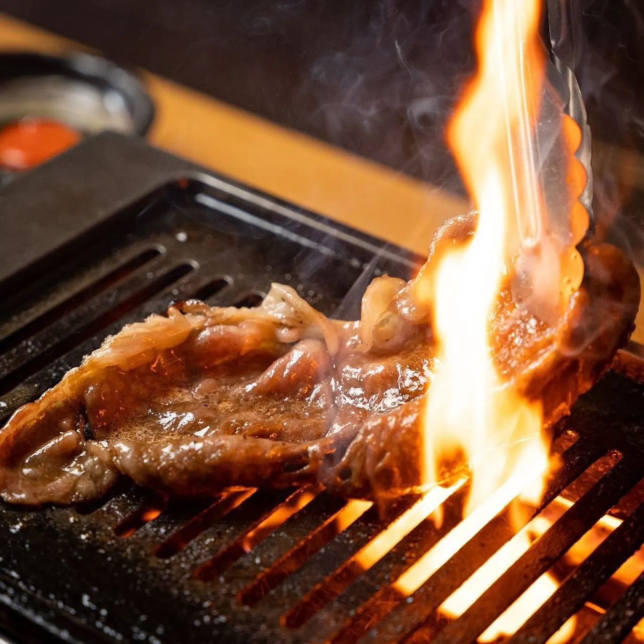 焼肉ホルモンにくろう京橋店です！