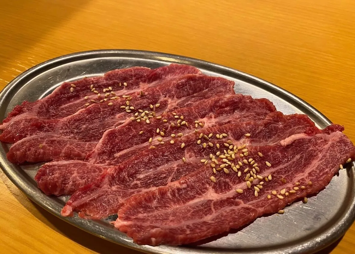 焼肉ホルモンにくろう京橋店です！