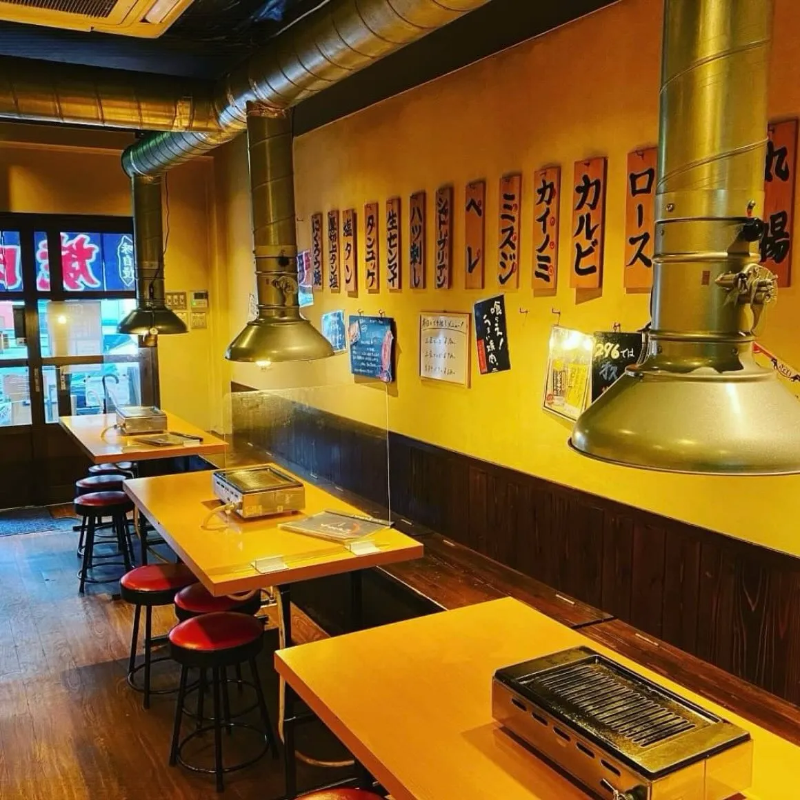 焼肉ホルモンにくろう京橋店です！