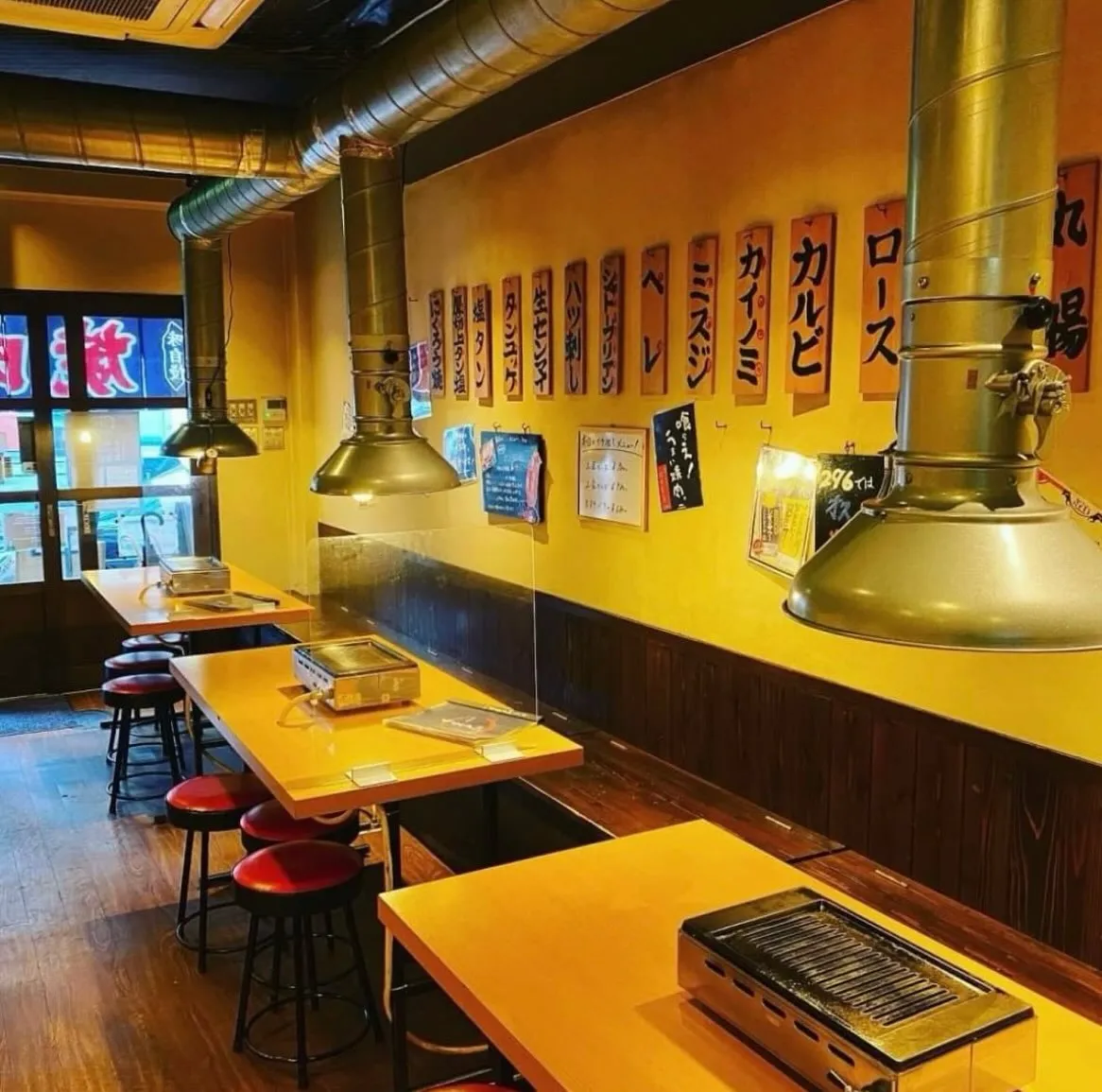 焼肉ホルモンにくろう京橋店です！